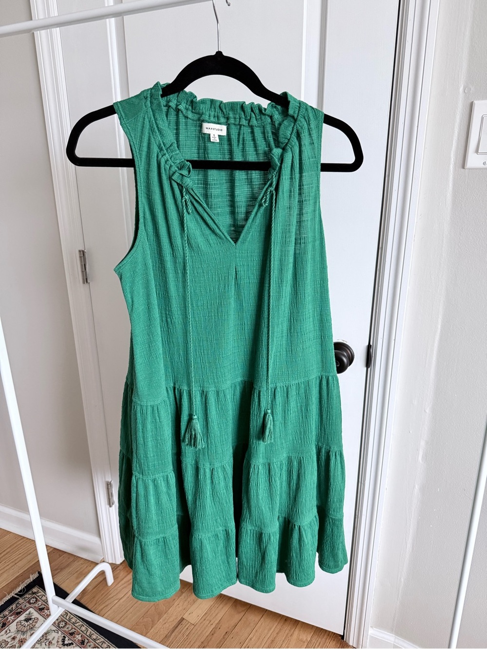 Max Studio Emerald Green Textured Tiered Dress